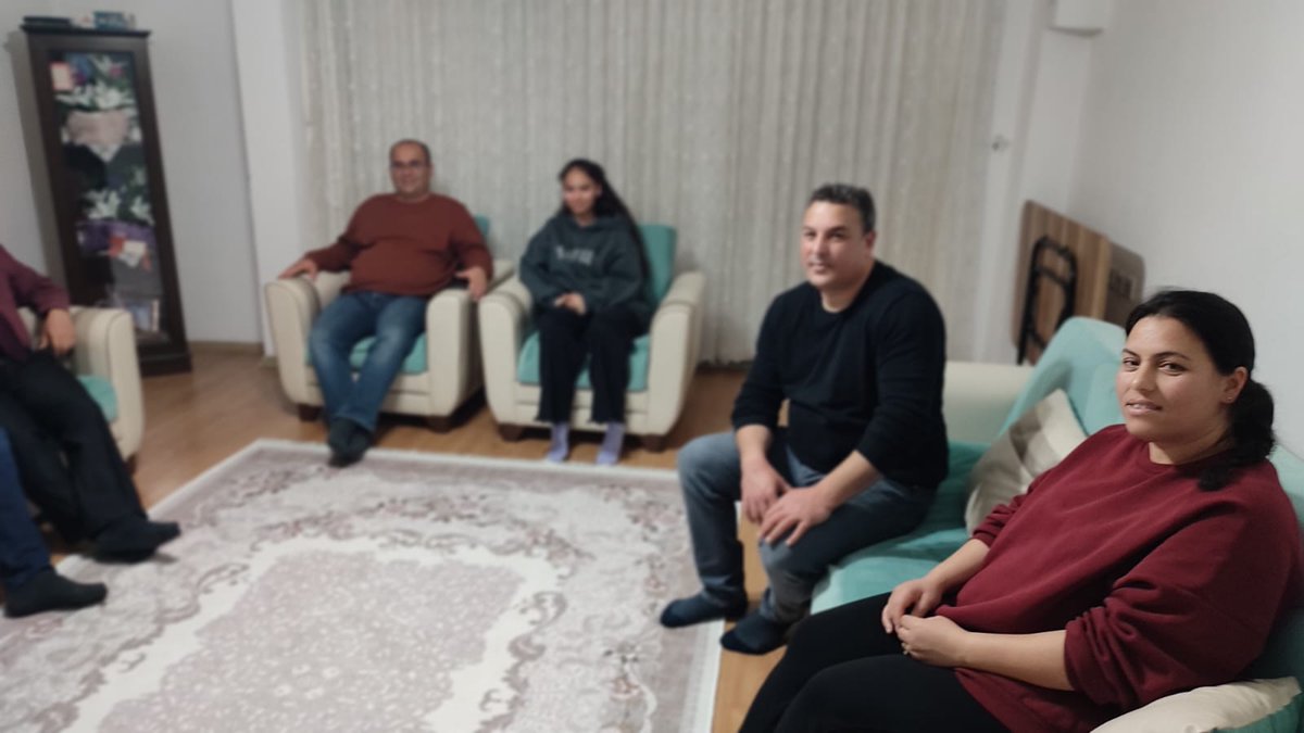 📌 İlçe Milli Eğitim Müdürü Mustafa Kaplan Veli Ziyaretlerine Devam Ediyor 

İlçe Milli Eğitim Müdürümüz Mustafa Kaplan, Şehit Şükrü Ünlü Ortaokulu idareci ve öğretmenleriyle birlikte veli ziyaretinde bulundu.