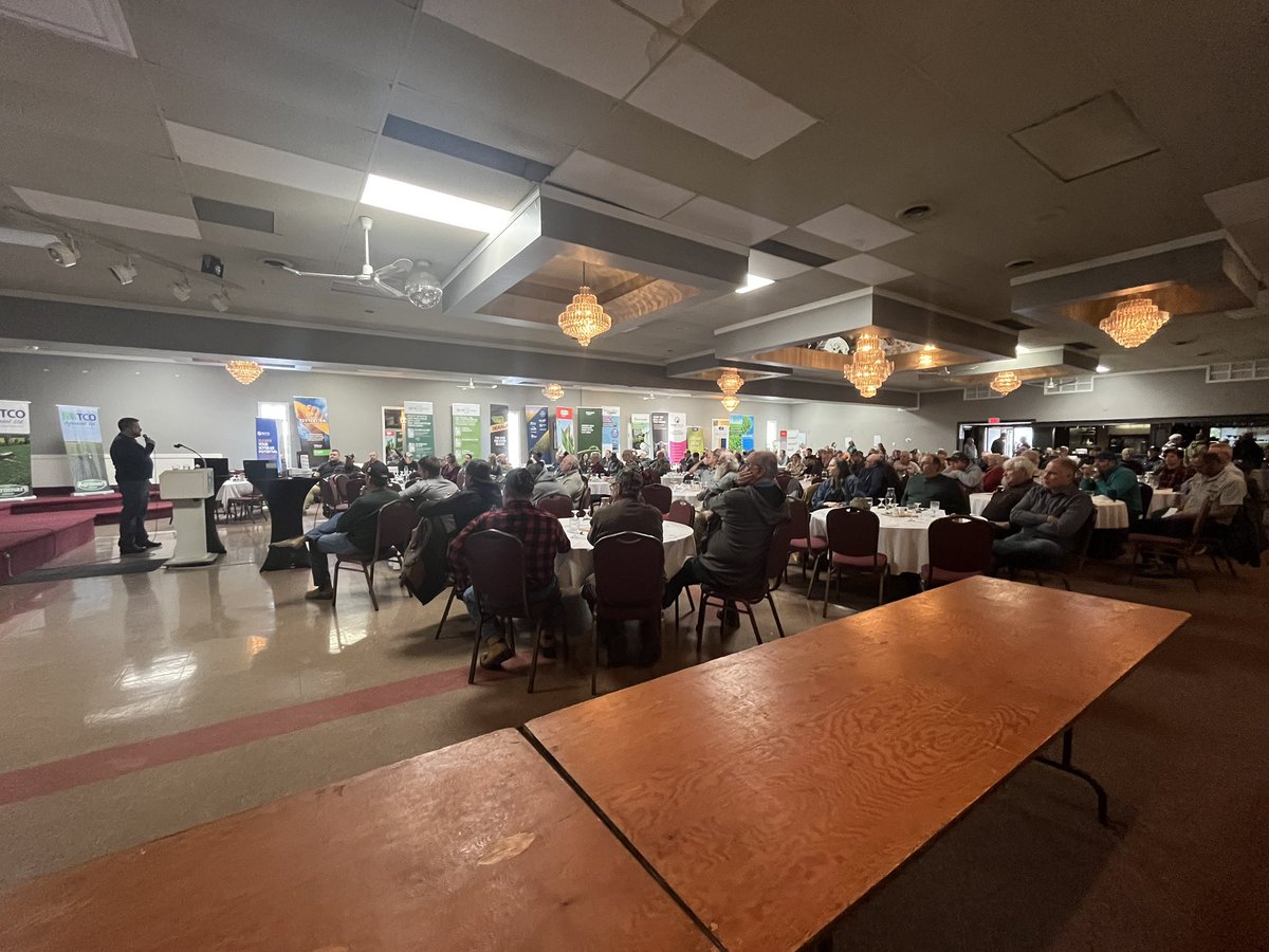 TCO GROWER MEETING
Adam Pfeffer taking about How to Control Waterhemp