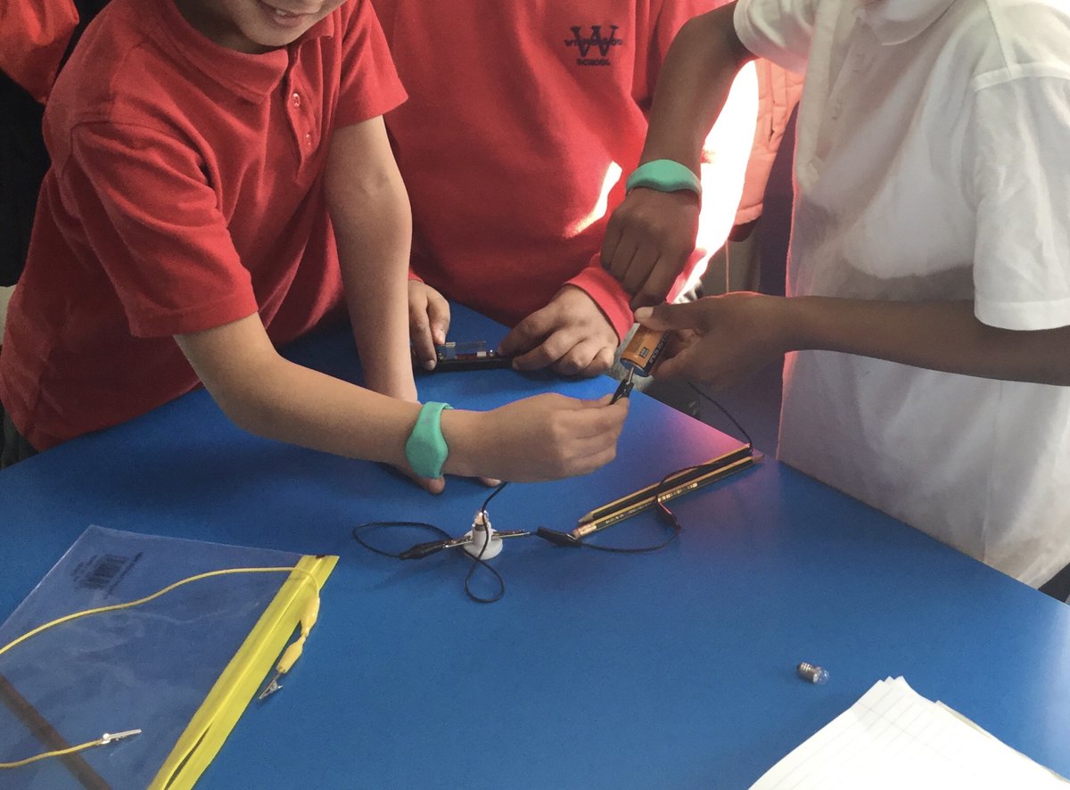 Mrs Bradbury tweet media