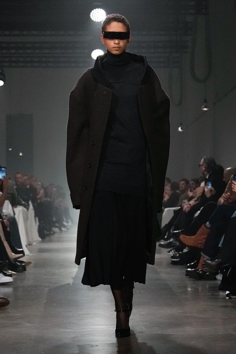 Outlander Magazine tweet media