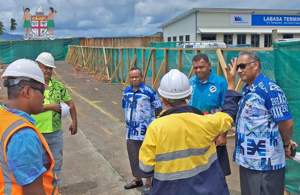 FijiOneNews's tweet photo. 🚧 Minister Ditoka Inspects Infrastructure Projects in the North 🚧
📍 Key site visits:
✅ Nasealevu Village Road Works 🛣️
✅ Waiqele Airport Upgrade ✈️
#InfrastructureDevelopment #VanuaLevu #BuildingFiji #GovtInAction https://t.co/lGZWMyofVY