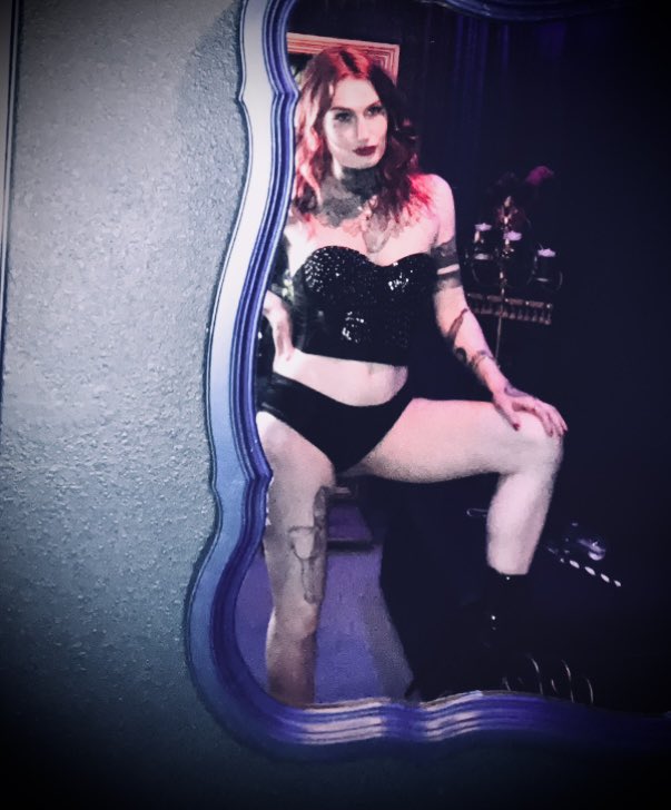 🖤⛓️✨Take your rightful place at my feet @ Legacy studios:

Tomorrow 2/28
Wednesday 3/5
Friday 3/7
Wednesday 3/12
Friday 3/14

#Femdom #bdsm #Shibari #findomgoddess