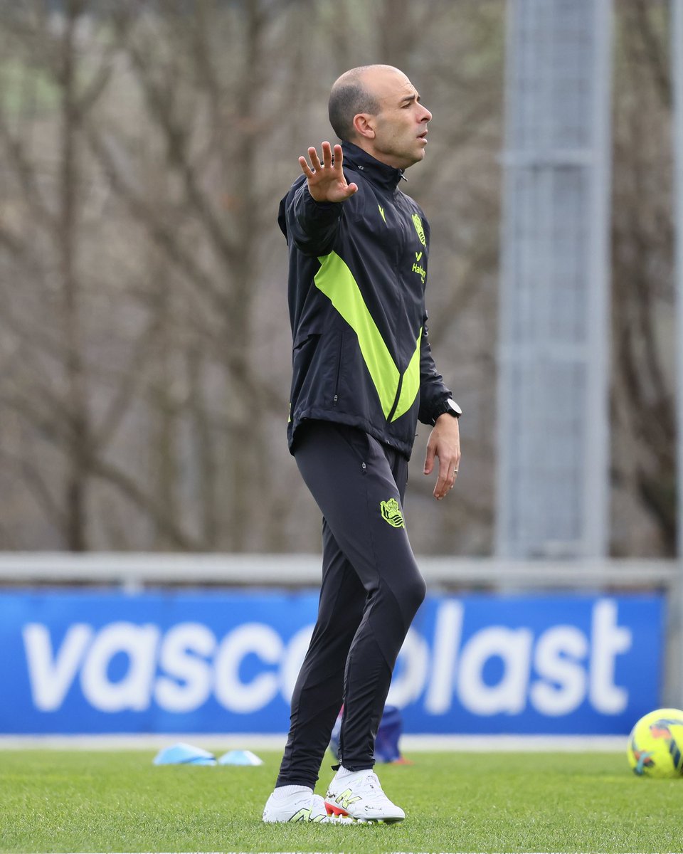 jlsanchezvera's tweet image. Vivir-LO para Sentir-LO 
           ❤️🔥⚽️

#beplayer #newbalance #futbol #futfem #sanchezvera