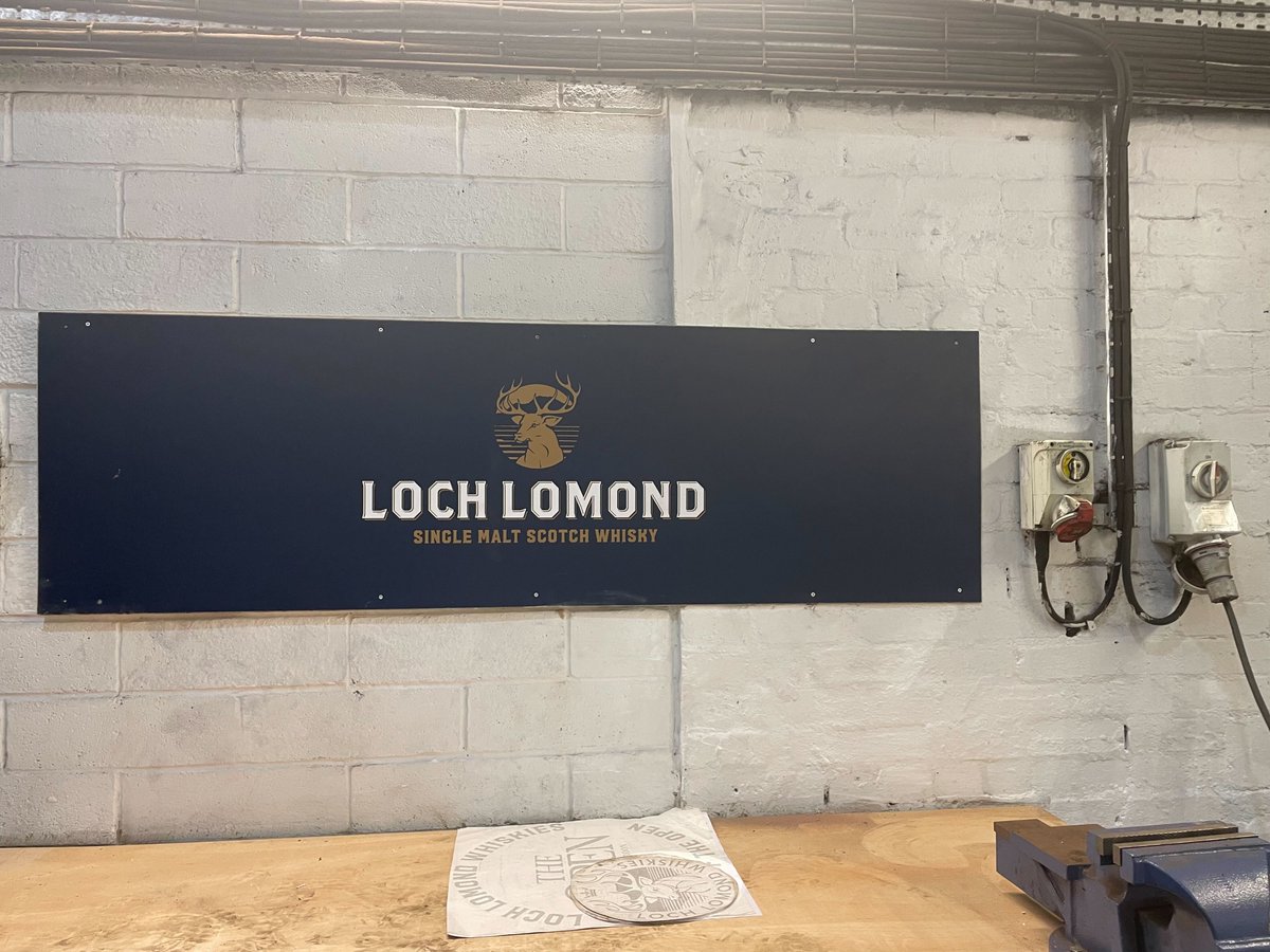 ChrisRSwonger's tweet image. Had a great time visiting @LochLomondMalts distillery cooperage with friends from the @ScotchWhiskySWA to discuss our countries&apos; distinct spirits, collaborative industries &amp;amp; strong partnership based on balanced zero-tariff trade. Thanks for having me &amp;amp; here’s to #ToastsNotTariffs