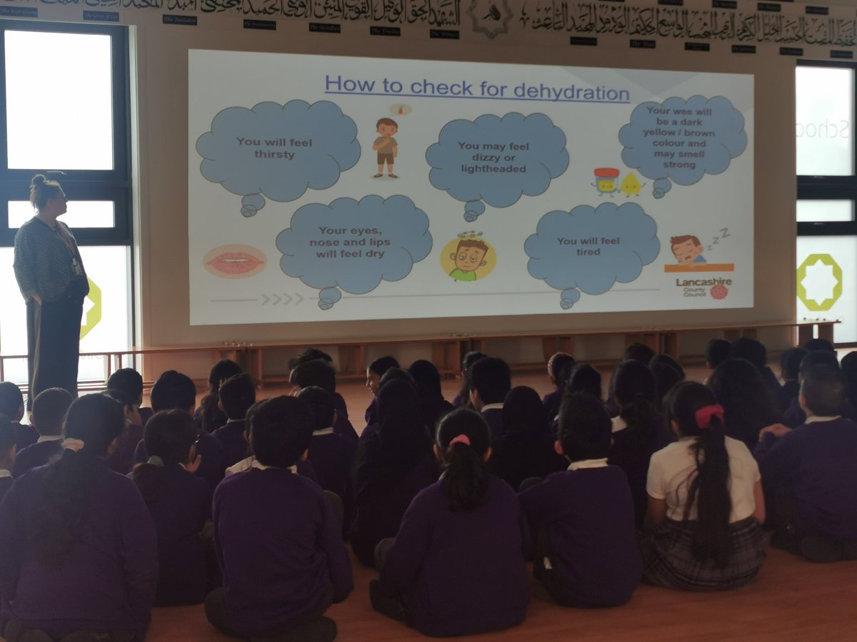 olive_bburn's tweet photo. This morning our Key Stage 2 children learnt all about the importantce of keeping hydrated.
#PSHCE
#Science
#Water
#hydrationforhealth
#WeAreStar
@LancashireCC https://t.co/BgAvMbceNh