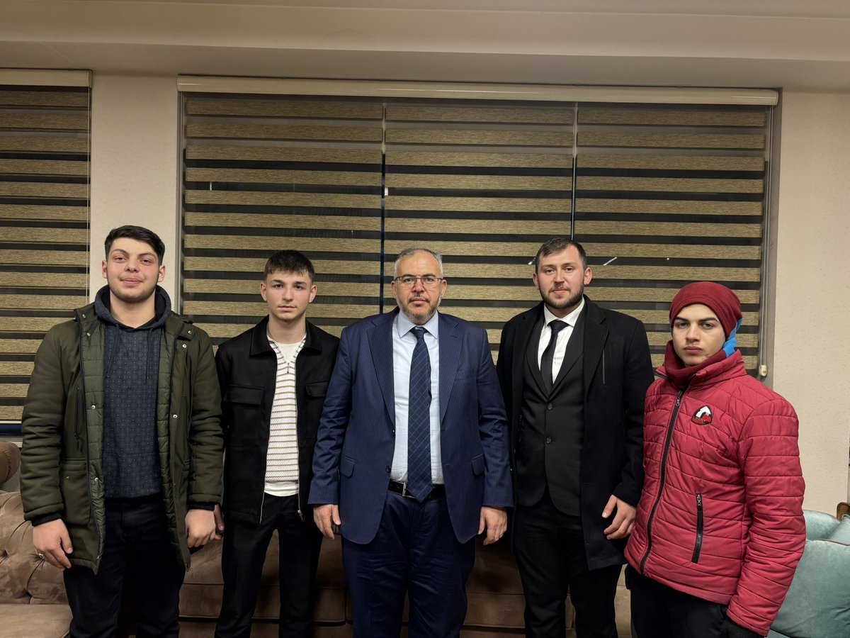 Sürmene Gençlik Kolları olarak, Prof. Dr. Necmettin Erbakan’ı anma ve gençlik programı kapsamında Trabzon’a gelen Hatay Milletvekilimiz Necmettin Çalışkan başkanımız ile bir araya geldik.