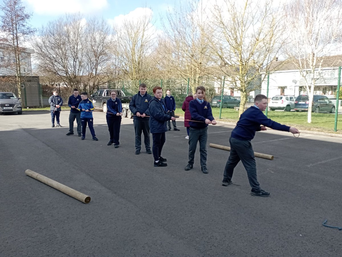 Colaiste Aindriu (@colaisteaindriu) on Twitter photo 1st year students getting stuck into the final session of their Team Building Programme today. A huge thank you to Monique and team from Castlecomer Discovery Park for delivering such a fun filled programme and to Carlow SCP for organising it.
#community
<a href="/KCETB_Schools/">KCETB Schools</a> 1st year students getting stuck into the final session of their Team Building Programme today. A huge thank you to Monique and team from Castlecomer Discovery Park for delivering such a fun filled programme and to Carlow SCP for organising it.
#community
<a href="/KCETB_Schools/">KCETB Schools</a>