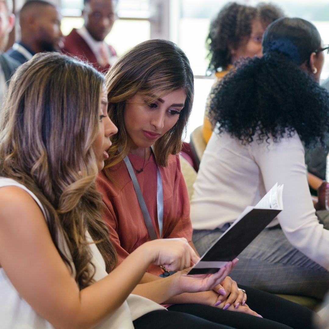 a24travelnurses's tweet image. It’s a win-win! Refer your friends to Ambition 24hours and help them advance their careers while earning #rewards. Join our Referral Program today tinyurl.com/37unny54

#StaffingReferrals #Bonus #Referral #Travel #Nurses #Ambition24hours