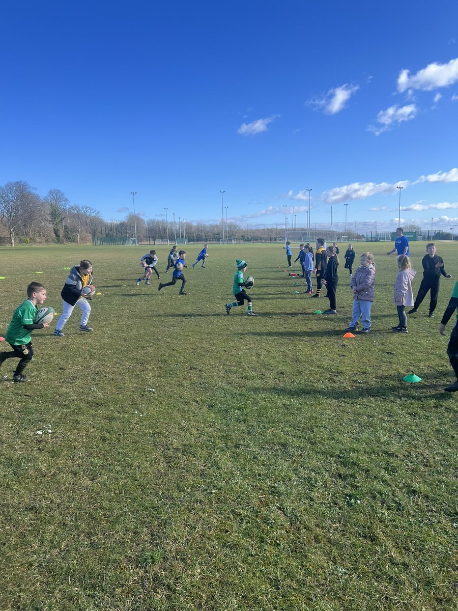 Cardiff Rugby Community Foundation (@crugbycommunity) on Twitter photo We had a great day at our Pencoedtre Fit & Fed camp today! The weather was amazing all day, smiles on faces & full bellies! ☀️ 🍱 big thank you to <a href="/DSCommercials/">David Spear Commercial Vehicles</a> without their support we wouldn’t have been able to provide these opportunities throughout our region! 🏉 We had a great day at our Pencoedtre Fit & Fed camp today! The weather was amazing all day, smiles on faces & full bellies! ☀️ 🍱 big thank you to <a href="/DSCommercials/">David Spear Commercial Vehicles</a> without their support we wouldn’t have been able to provide these opportunities throughout our region! 🏉