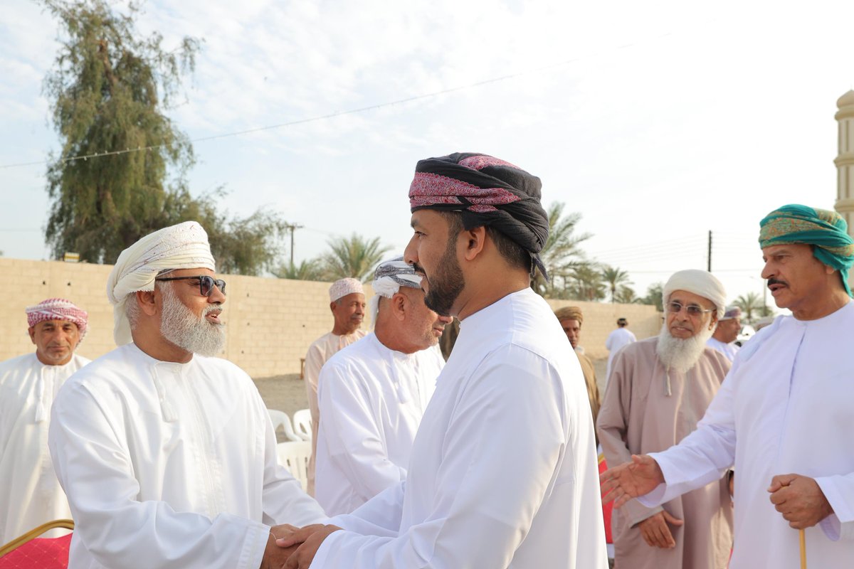 جانب من حفل إفتتاح السوق الشعبي الخيري للأسر المنتجة بولاية الخابورة { القصبية } تحت رعاية الشيخ عبدالله بن محمد بن سالم السعيدي.