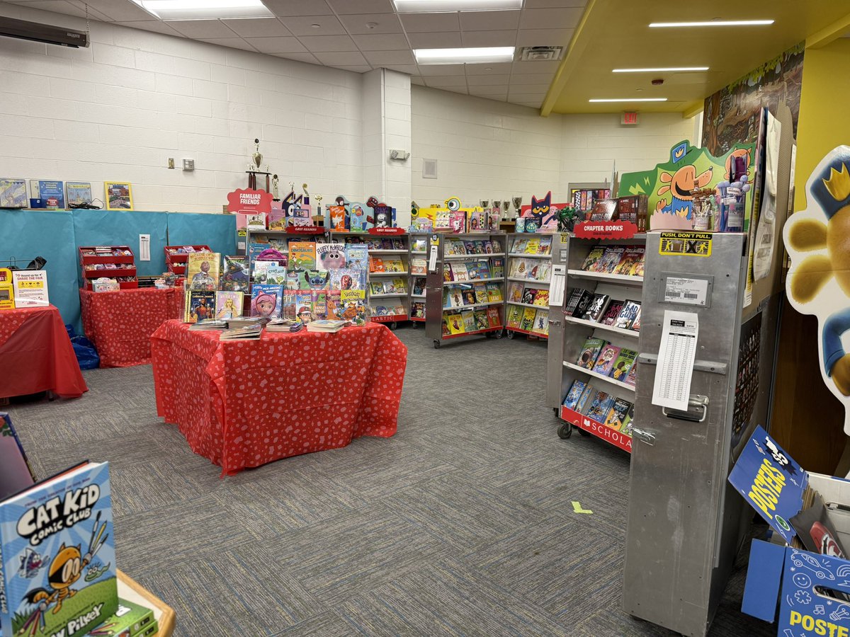 brassybooks's tweet image. Great News! Our @BrassfieldElem Scholastic Book Fair will be open SATURDAY, 3/1 8:45AM-12:45PM.