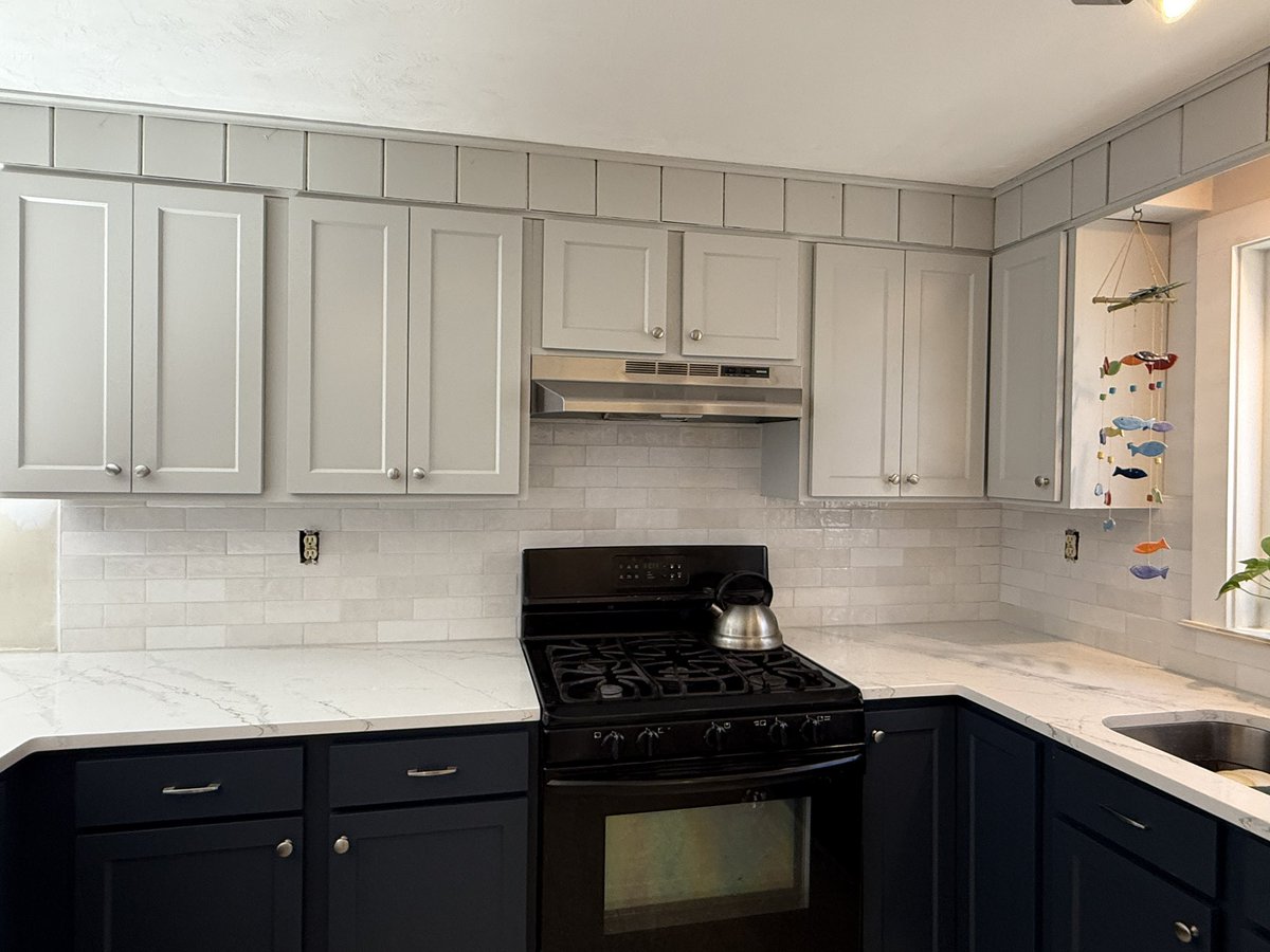 daviemactile's tweet image. Don’t underestimate the potential of this little area in your kitchen #backsplash #tileinstallation #HomeRenovation