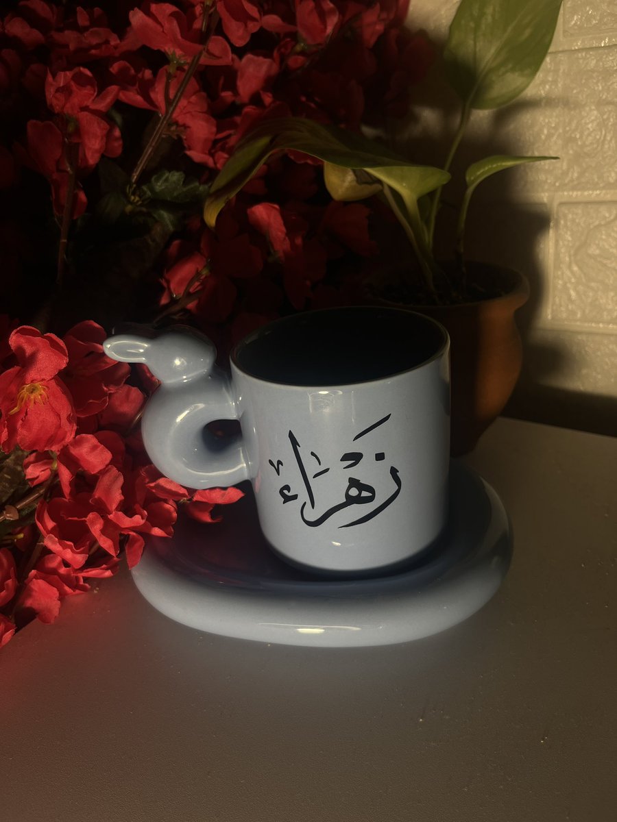 Zehree4's tweet photo. منذ أن عرفتك
عرفت كيف بمقدور الإنسان أن ينمو ، ان يلمع ، وأن يألف وأن يطمئن . في لحظةٍ واحده🫂✨ https://t.co/okOAgkTOVy