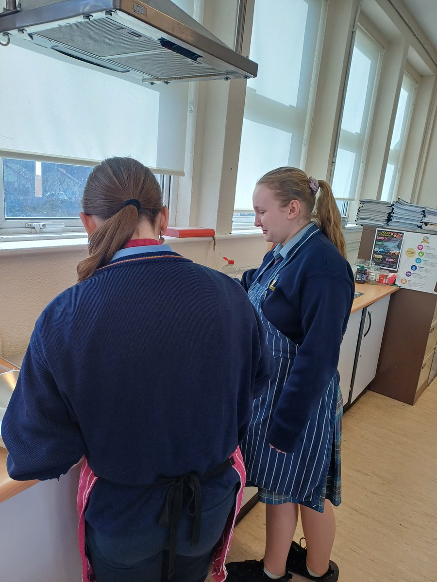 Colaiste Aindriu (@colaisteaindriu) on Twitter photo 2nd year students demonstrating superb culinary skills in Home Economics class this morning under the expert guidance of Ms. Trehy.
#juniorcyclehomeeconomics
#ExcellenceInEducation
<a href="/KCETB_Schools/">KCETB Schools</a> 2nd year students demonstrating superb culinary skills in Home Economics class this morning under the expert guidance of Ms. Trehy.
#juniorcyclehomeeconomics
#ExcellenceInEducation
<a href="/KCETB_Schools/">KCETB Schools</a>