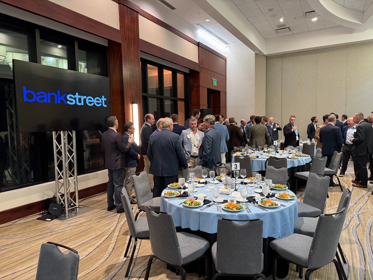 DataVerge's tweet image. What an amazing few days at #MetroConnectUSA! A huge thank you to @capacitymedia and everyone who made time to chat with us. Swipe through the pics to relive some of the best moments!