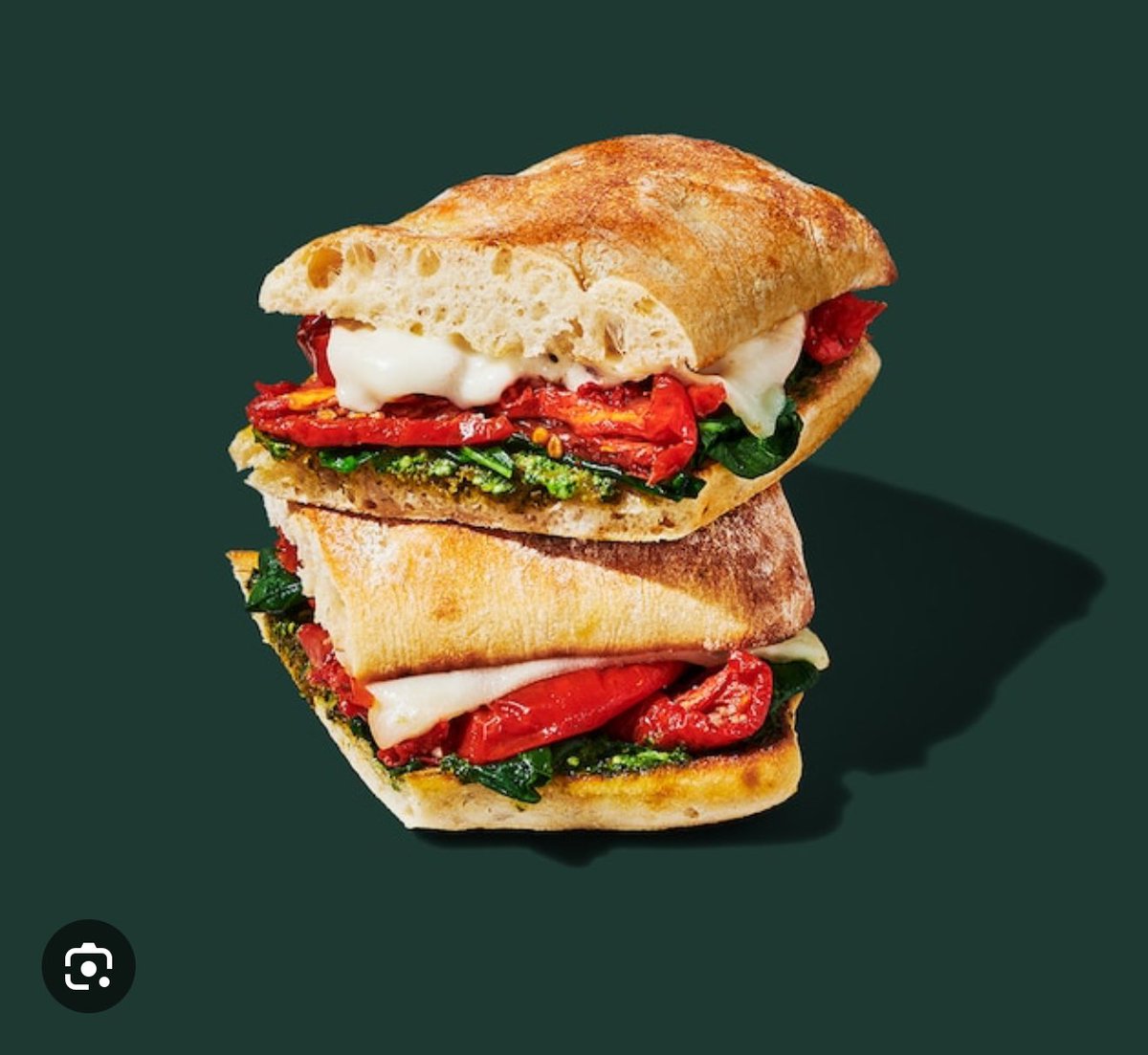 KEFerguson18's tweet photo. What I ordered vs what I got. Get it together @Starbucks. This is twice - different stores. Don’t tell me you’ll talk to the mgr. This is a corporate issue. Stop being ridiculously stingy with ingredients. Hey @dunkindonuts you got anything healthy I can eat? Lmk… https://t.co/Oy3KvDC6On