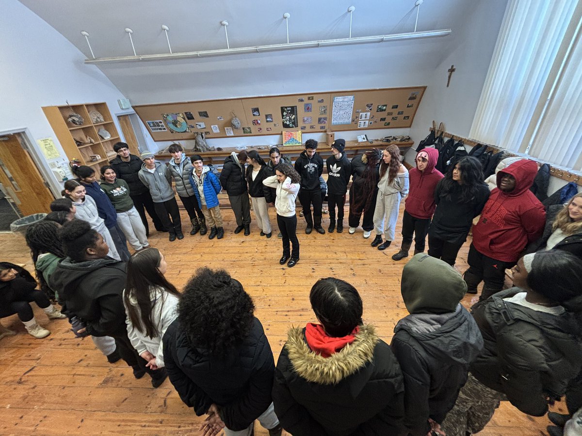 Great day with these grade 11 and 12 phys-ed classes from <a href="/EdCampionCSS/">St.EdmundCampionCSS</a> building leadership skills on trail.