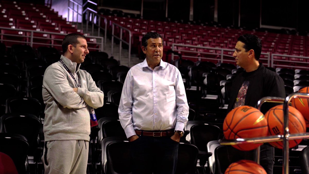 Coach_Afish's tweet image. It was a great couple days for @TUMBBHoops ! Thank you @KevinNegandhi @wojespn @TUFF_Fund for a great event on NIL! @drewkatz thank you for talking to our team Tuesday Night! Grateful for everyone who came out! 馃敶鈿笍馃弨馃