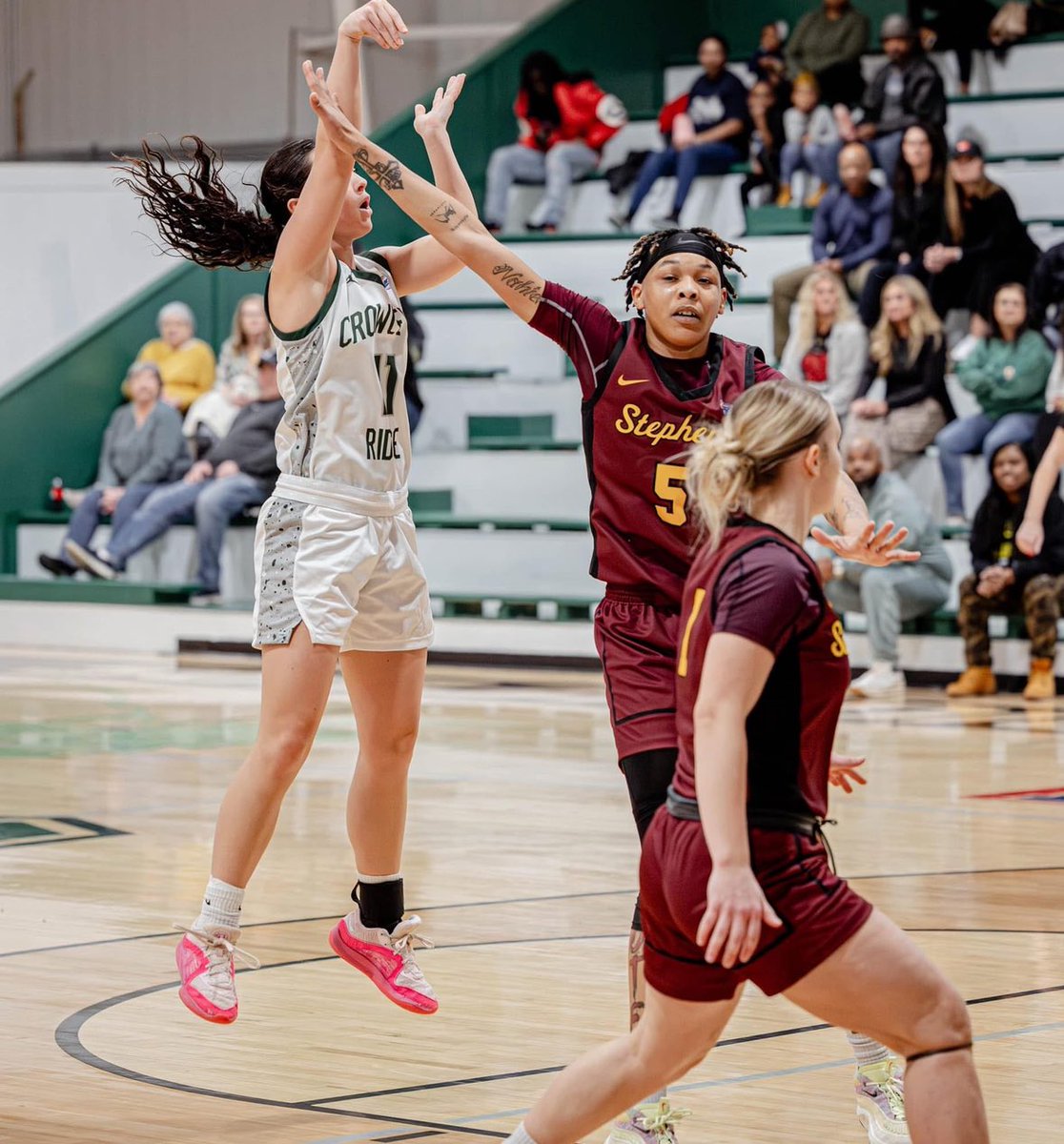 Our Rockin’ Nutrition of Paragould Player of the Month for February is Brooklyn Kearbey. 

Brooklyn averaged 13.1 ppg, 3.6 rpg and 3 assists per game in the month of February. She scored in double digits in her last 7 games of the season. #CRCWBB