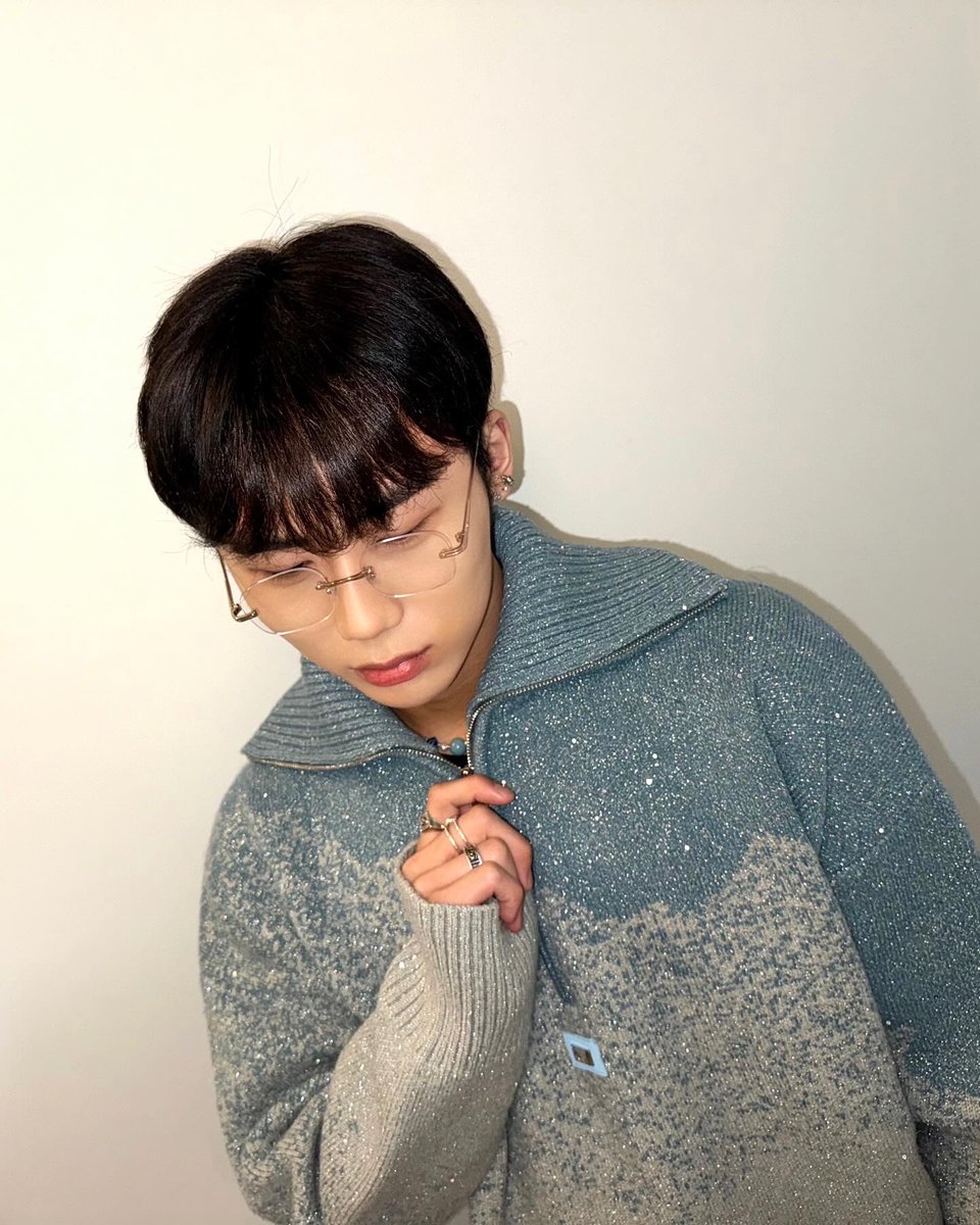 JonghyeongFr's tweet photo. ๑ INSTAGRAM ๑ 25.02.2025 ๑

Post Instagram de Jonghyeong 😉

-1
#DKZ #DONGKIZ #Dong_ari #Jonghyeong
——
© jh_dkz
-Hyeongi https://t.co/D96RYed1rb