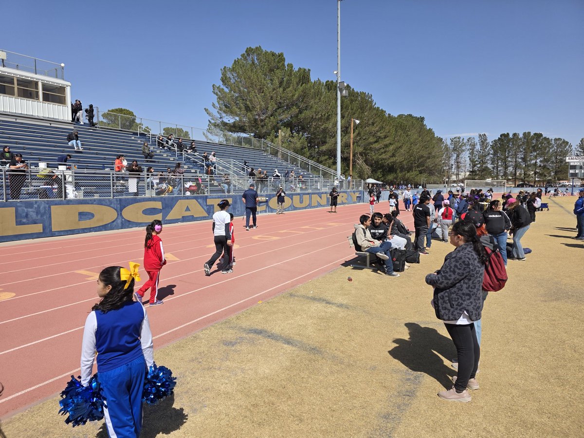 Excited to cheer on our Bobcats and take pictures for the yearbook at the Special Olympics! <a href="/ClintISD/">Clint ISD</a> <a href="/DHE_Bobcats/">Desert Hills Elementary</a>