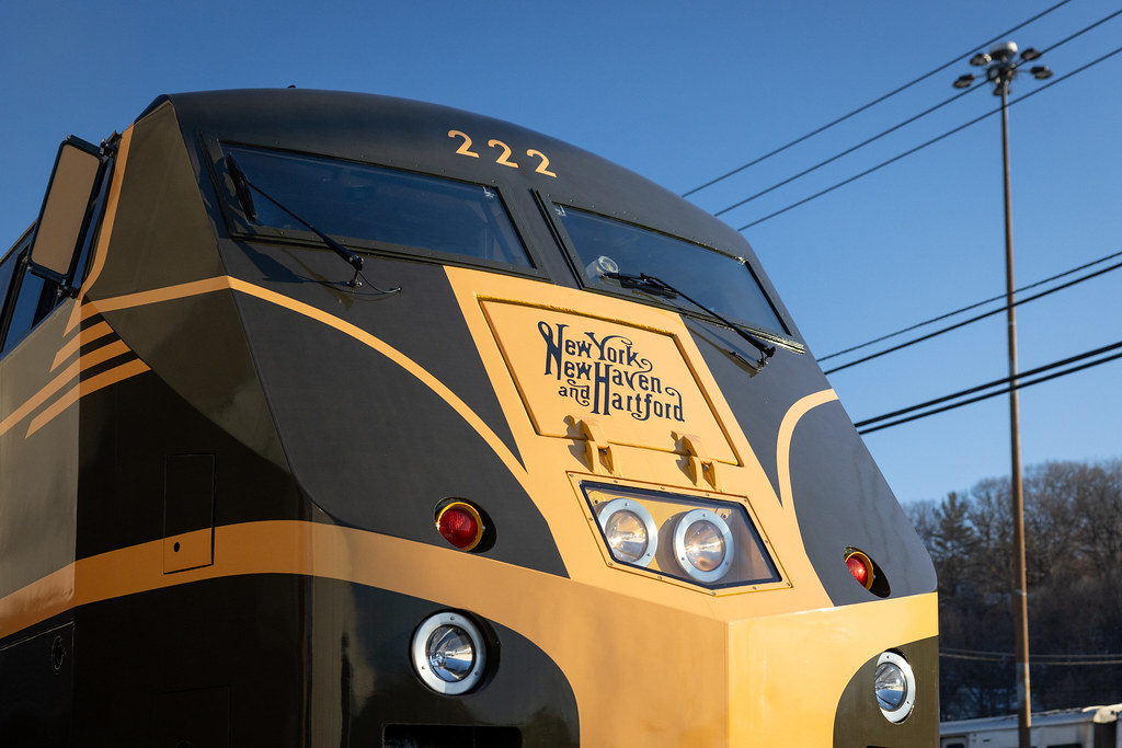 Metro-North Railroad tweet media