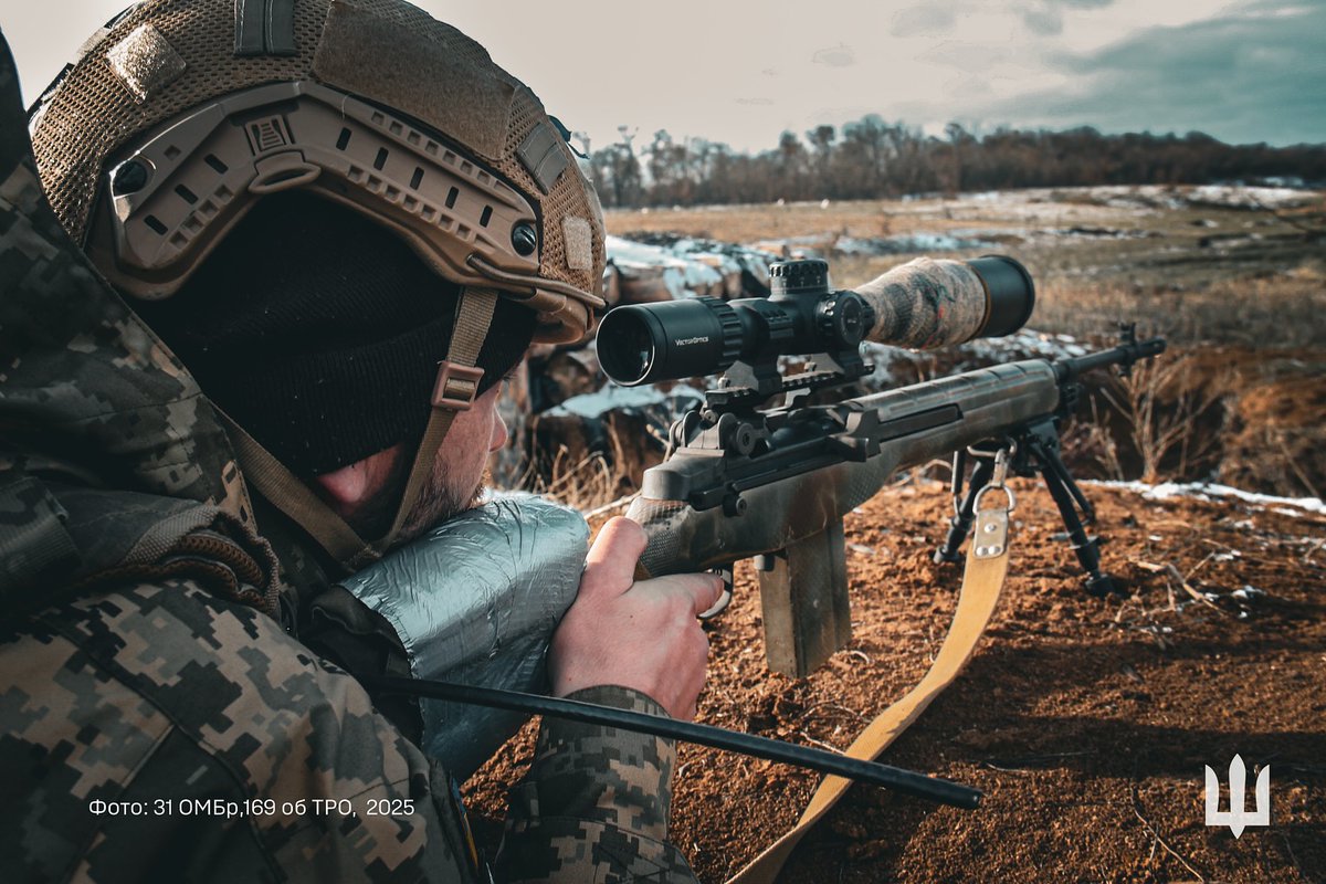 trip_to_valkiri's tweet image. M14 7.62X51mm battle rifle (modified into Marksman role) used by Combatant of Ukrainian 31st Seprate Mechanzied Brigade, February 2025 period.