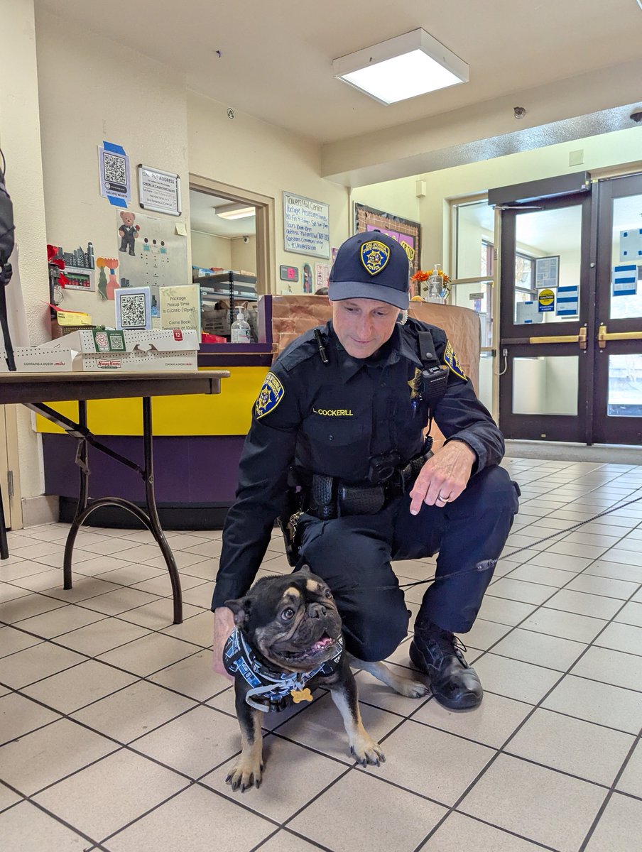 Thank you to the Towers at Centennial Square Leadership Team for hosting a coffee event with UPD. We enjoyed meeting the residents and look forward to seeing you at the next one.

#Community #SFStatePD