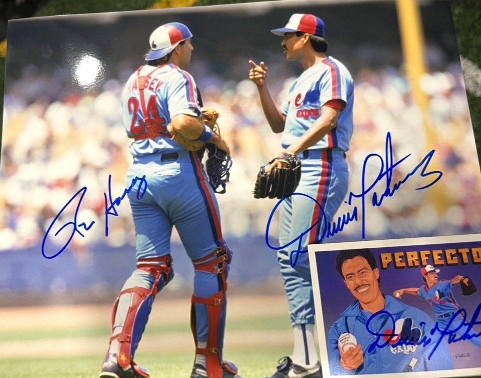 exposcardboards's tweet photo. @coopincanada H/T @ExposFest for bringing both legends to the last CardExpo in Laval.
In the third picture you could see us talking.
I asked him to say “El Presidente ElPerfecto”
And he foking said it.
Dennis heard him and pointed at us. Laughing.
#BringBackOurExpos https://t.co/E4ctZFIwFf
