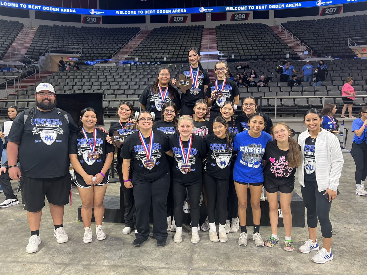 Natalia Powerlifting tweet media