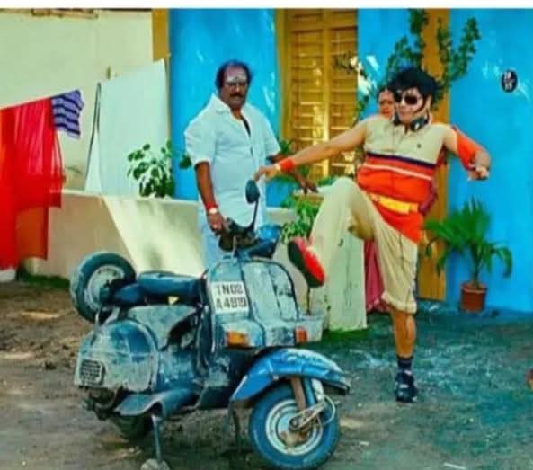 Mano31DMK's tweet image. அதெல்லாம்...எனக்கு தெரியாதுங்க.....

அதிபரை 
#அரெஸ்ட்...செஞ்சி...#பாத்_ரூம்ல....வழுக்கி விட வைப்பீங்களா???? இல்லையா????
#seemancase