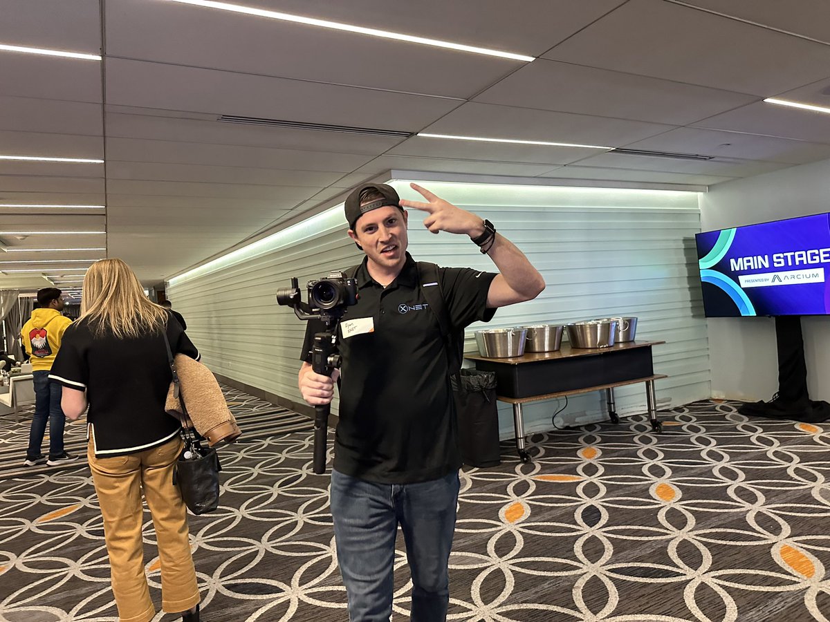 XNET_Mobile's tweet image. say it with me, S O L A N A