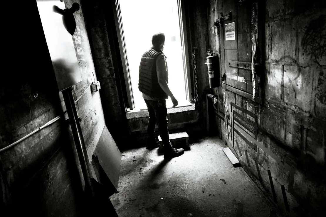 Five years ago, New York was on Covid lockdown, and essential Americans like Brooklyn "super" Onesimo Garcia were keeping the city running. In appreciation of Garcia, reposting my <a href="/CNN/">CNN</a> piece, with photos by <a href="/JessePesta/">Jesse Pesta</a>: 

cnn.com/2021/03/06/opi… <a href="/janegreenway/">Dr. Jane Carr</a> <a href="/lynnjohnstonlit/">Lynn Johnston</a>