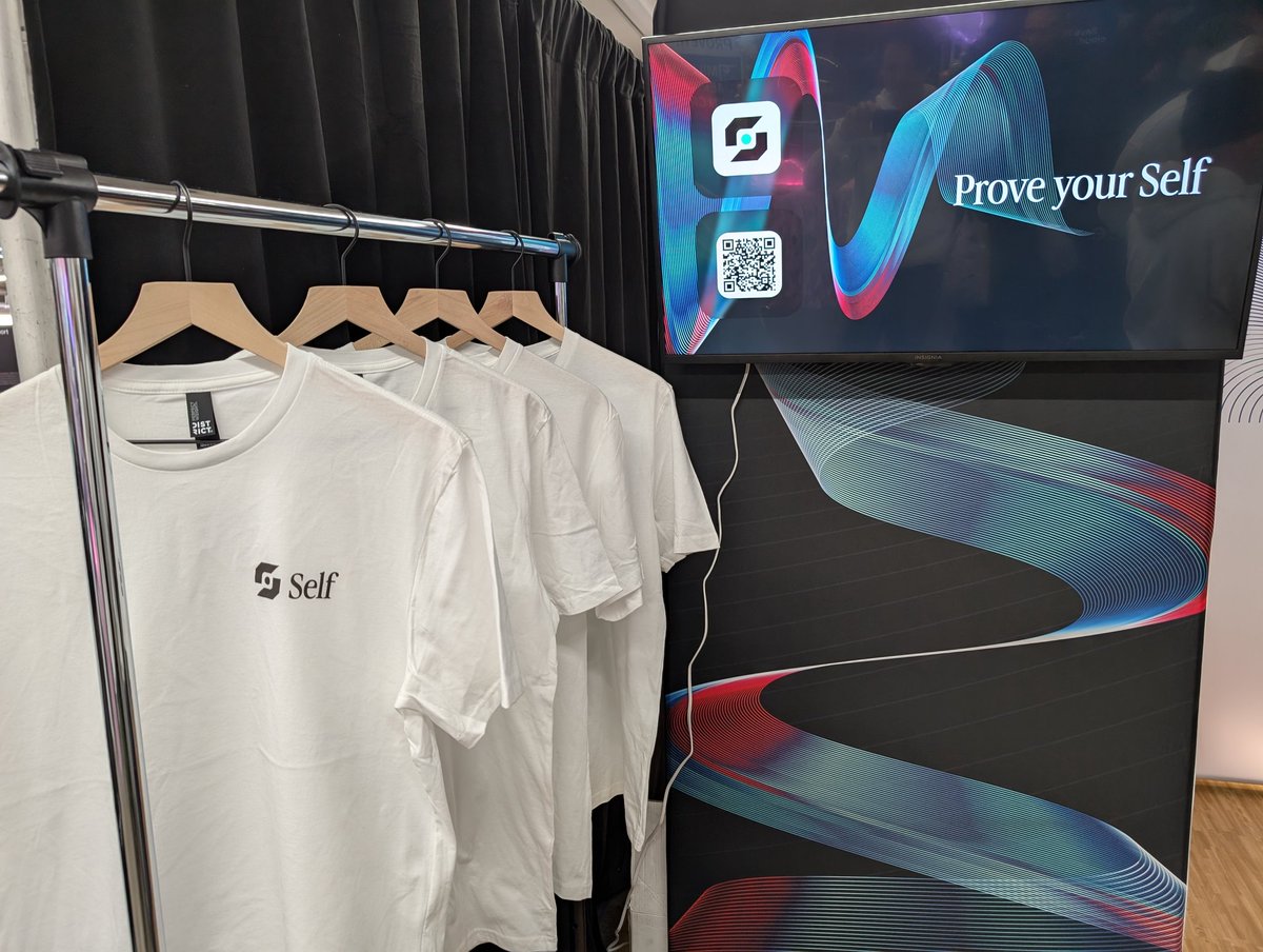 marek.celo.eth 🦇🌳 tweet media