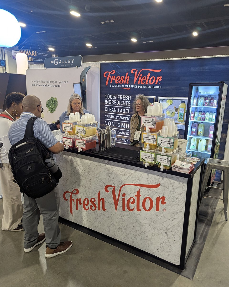 freshvictormix's tweet image. Another great Catersource in the books! If you&apos;re still here, stop by and have a drink!

#freshvictor #llamazingcocktails #catersource #catering #cateringindustry #beverageindustry