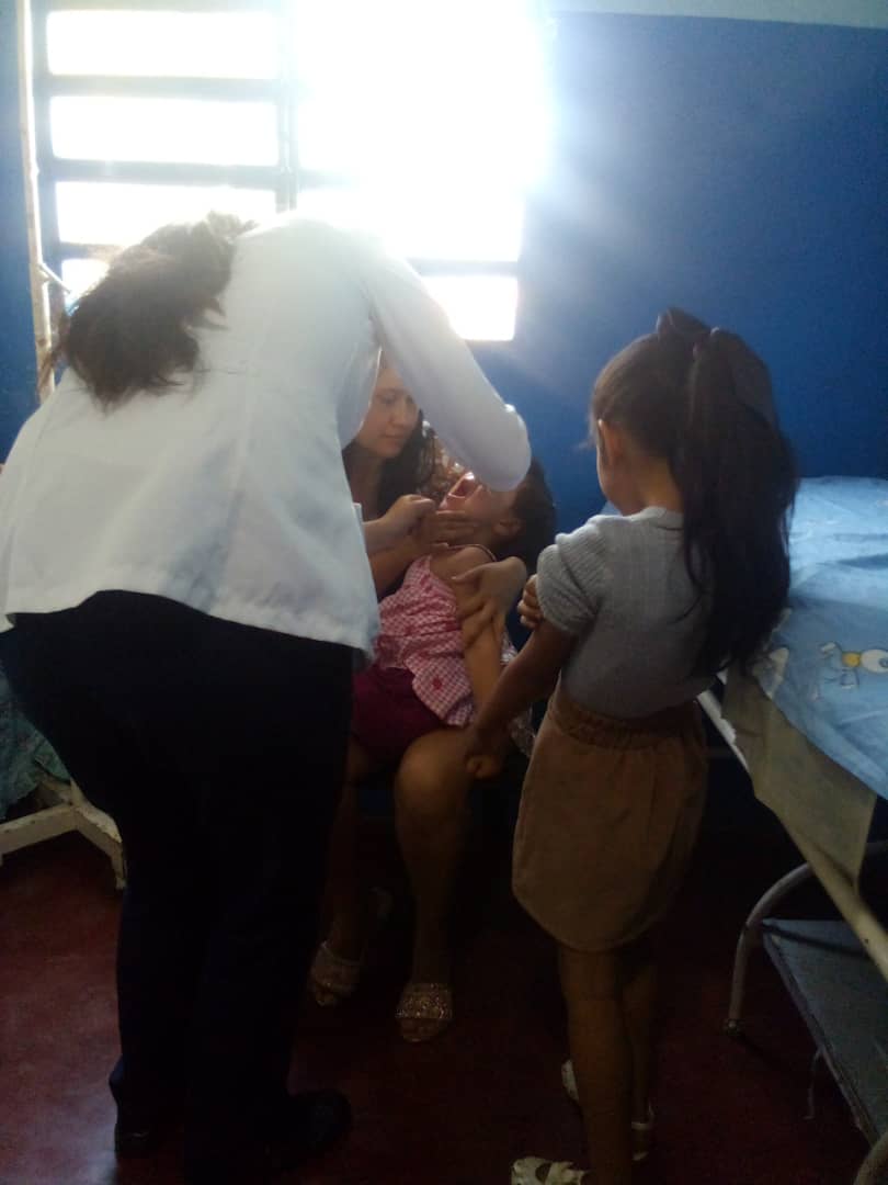 El equipo de salud del Asic Independencia continúa realizando la jornada de vacunación "Puesta al día", en cumplimiento con las directrices emanadas por el presidente @nicolasmaduro, la ministra de salud Magaly Gutiérrez y la autoridad única de salud del Táchira, Rafael Medina.