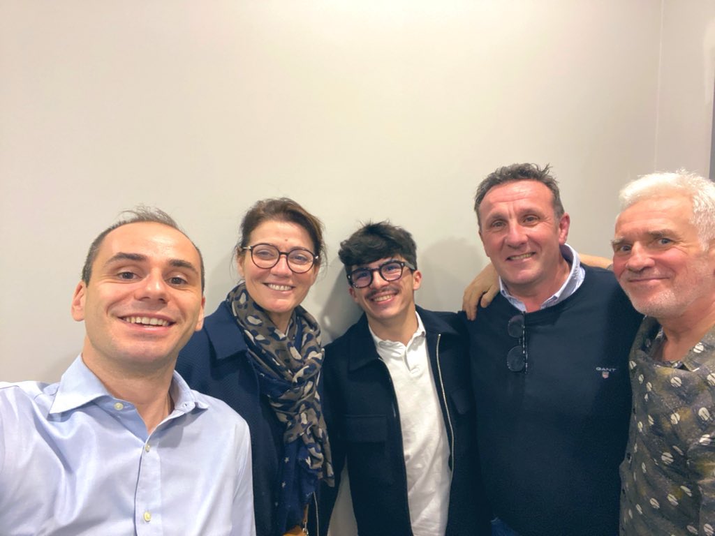 Jean Helou-Leizaola (@jhl__64) on Twitter photo 📞 Mission phoning ce soir à #Biarritz !
🤝 Soutien massif des Basques à l’action de <a href="/BrunoRetailleau/">Bruno Retailleau</a>.
💻 Un seul mot d’ordre : adhérez et faites adhérer avant le 17 avril !
#AvecRetailleau 📞 Mission phoning ce soir à #Biarritz !
🤝 Soutien massif des Basques à l’action de <a href="/BrunoRetailleau/">Bruno Retailleau</a>.
💻 Un seul mot d’ordre : adhérez et faites adhérer avant le 17 avril !
#AvecRetailleau