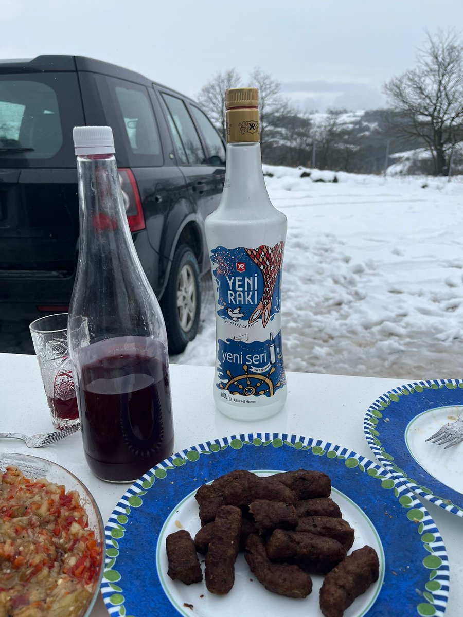 "Bu gece son, biraz sonra bu kapıdan son kez çıkıp kendimi yollara vuracağım."