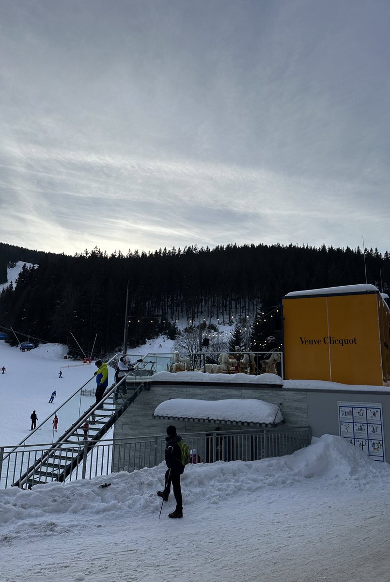 RaghadMH_'s tweet image. 🤍❄️