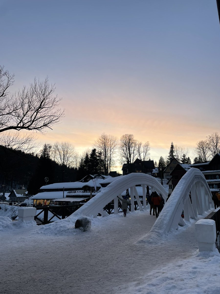 RaghadMH_'s tweet image. 🤍❄️