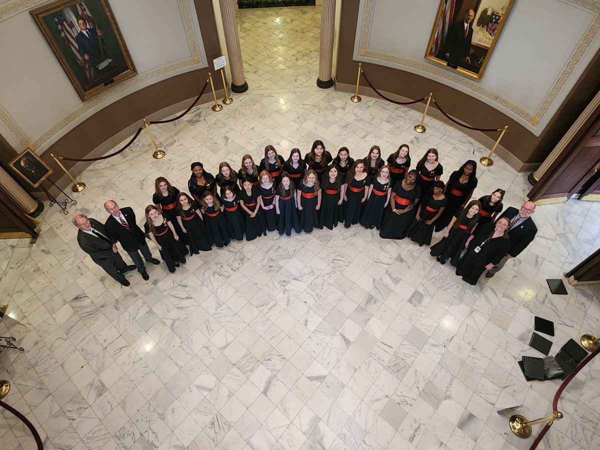 egmackey's tweet photo. Enjoyed today’s Capitol Tunes Performance from Hewitt Trussville Middle School Honor Choir https://t.co/ltM0iP3C7a