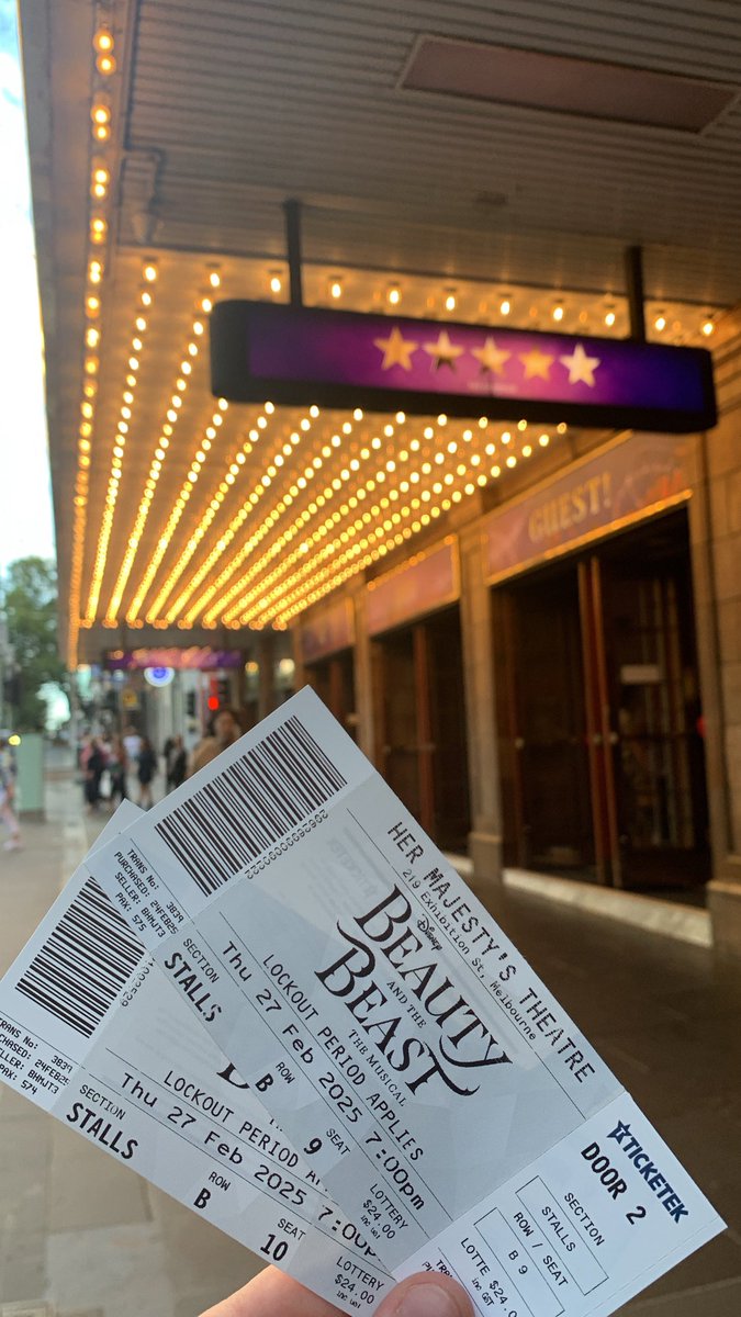 Had a fun night last night watching Beauty And The Beast at Her Majesty’s Theatre in Melbourne 💛

#theare #BeautyAndTheBeast #musical #melbourne