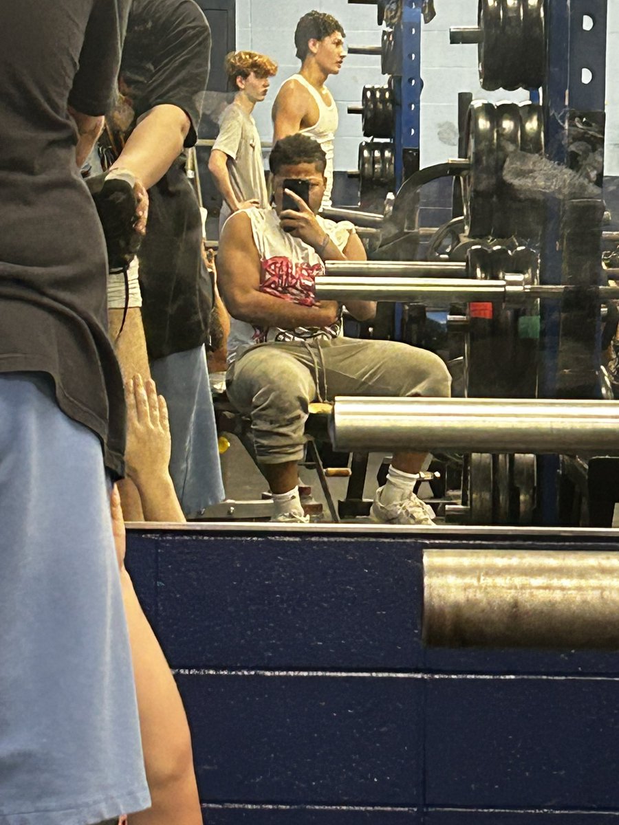 LEORAHKEEMADAMS's tweet image. Getting ready for high school 💪🏾💪🏾💪🏾