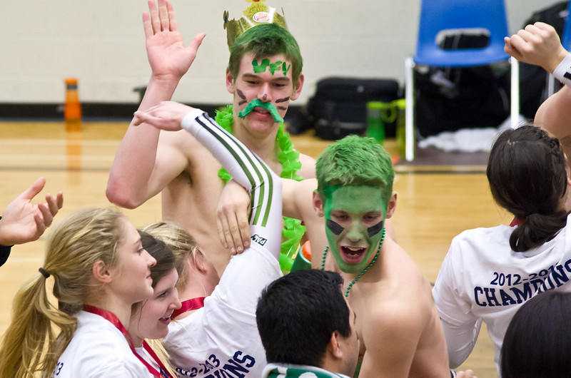 Here’s a Throwback Thursday tribute to our women’s basketball and volleyball teams. Go Cascades! 🏀🏐

📷 1: Cascade volleyball women celebrating a championship victory in 2013.

📷 2: The men’s team going green to support the women’s volleyball team in 2013.

#UFV50 #TBT