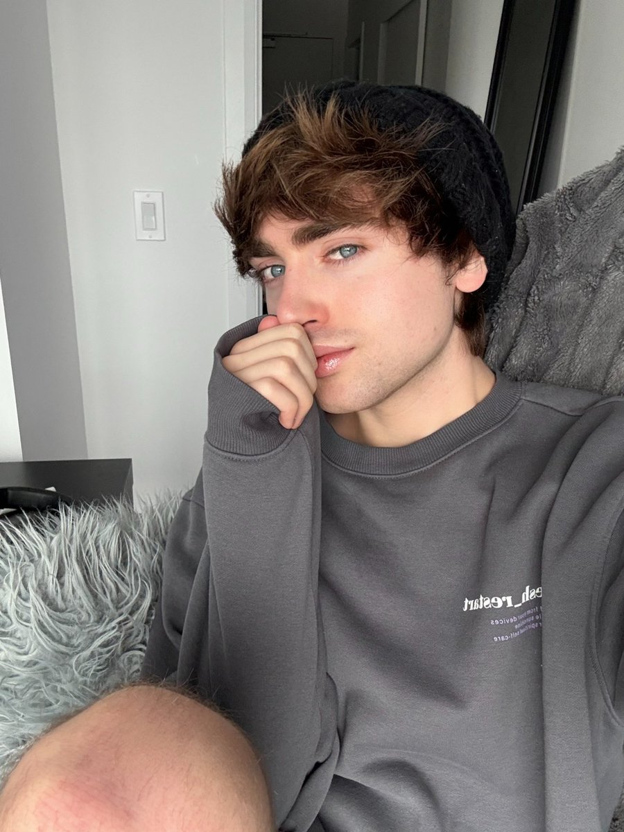 justpaypay's tweet image. a negative mind will never create a positive life ♥️💋 #allLOVE