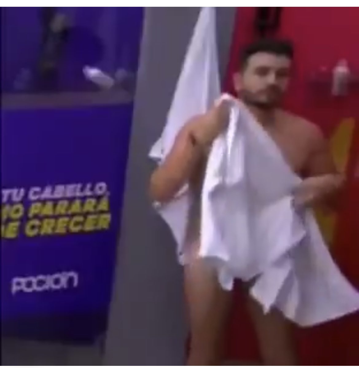 VideoLatam1's tweet photo. Descuido de Camilo en la casa de los famosos 😱🍆 https://t.co/gpXrj8ZYa3