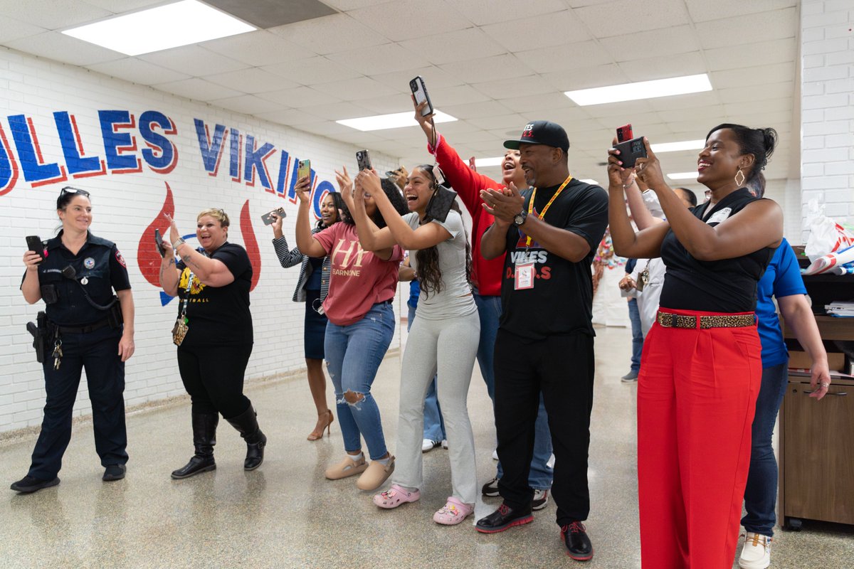 Dr. Marc Smith tweet media