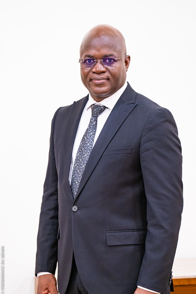 gouvbenin's tweet image. #Gouvbenin | #Wasexo | #DeuilNational | 

🕯️ Tragiquement arraché à l'affection de tous : Le Programme officiel des obsèques de feu, le Ministre Kouaro Yves CHABI

🌐 Plus de détails sur le Programme officiel des obsèques sur le site du Gouvernement =&amp;gt; gouv.bj/article/3003/