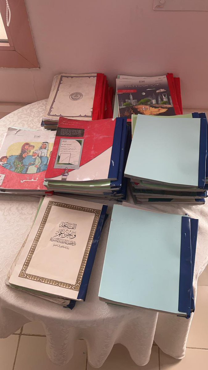 انطلاقاً من أهمية الكتب ولأنها الركيزة الاساسية في حضارة الأمم تم تنفيذ حملة #ترميم_الكتب وذلك بالتعاون مع الابتدائية الاولى والابتدائية السادسة للبنات في تيماء 
#فريق_الأنام_التطوعي
#تيماء