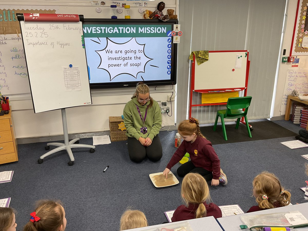 PDA_Y2's tweet image. What a great investigation into demonstrating and understanding the effect of soap on germs! We need to make sure we know the importance of hygiene. #pdascience 🫧🧼🧴👏👍🤗